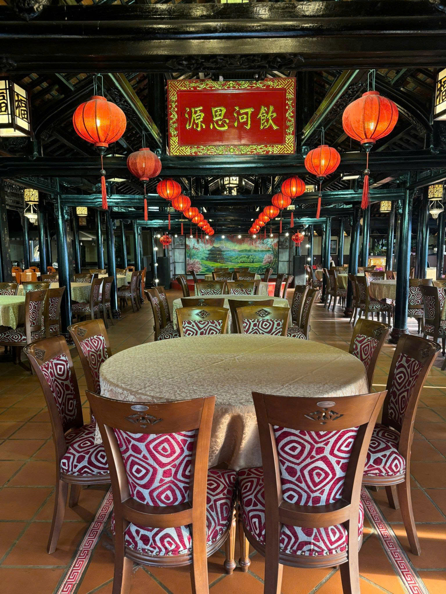 Sảnh chính nhà hàng